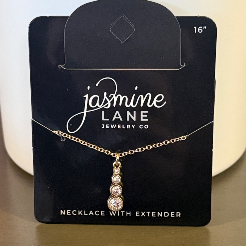 🌻 Jasmine Lane 16” 4 Circle Necklace with Extender